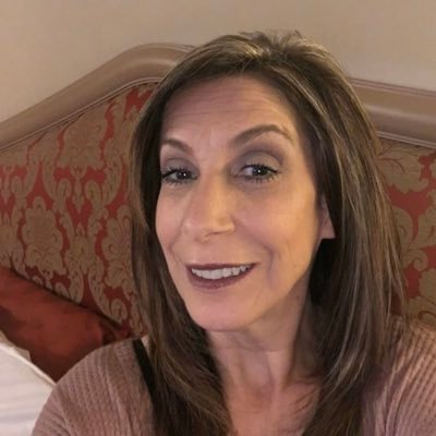 Profile Picture of Lisa Cardillo (@txlmdillo) on Twitter