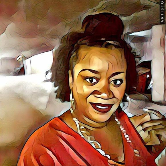 Profile Picture of Tutrea Riney (@shopgirl504) on Poshmark