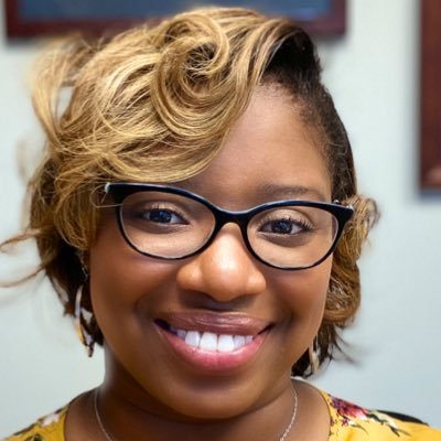 Profile Picture of Danielle Tinker (@TinkerVHELPK5) on Twitter