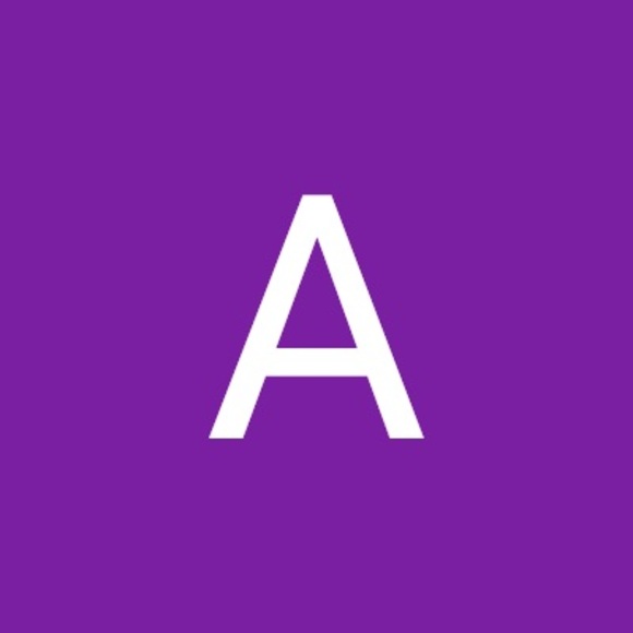 Profile Picture of April Clausing (@ad1clausing) on Poshmark