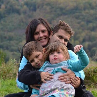Profile Picture of Stéphanie Guerreiro (@oceanamatteo) on Twitter