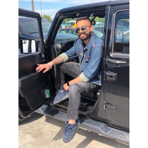 Profile Picture of Damanpreet Singh (@preet420) on Poshmark