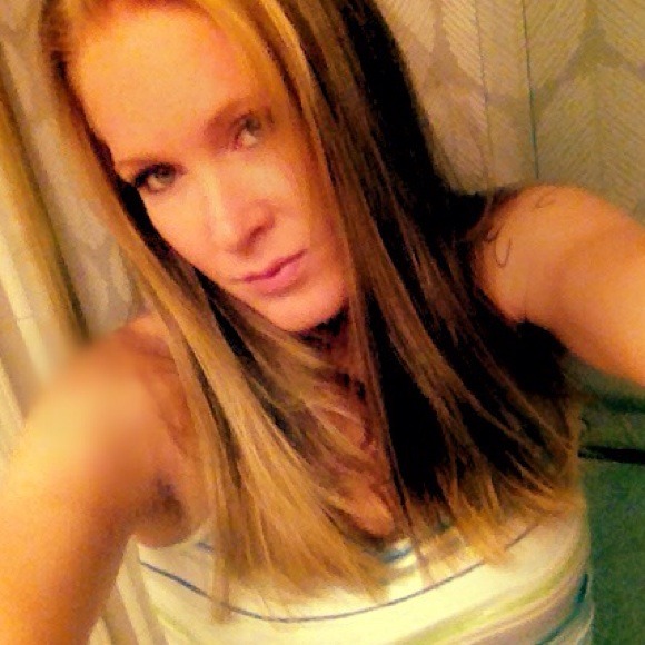 Profile Picture of Krosten Gordineer (@tiekenzie22) on Poshmark