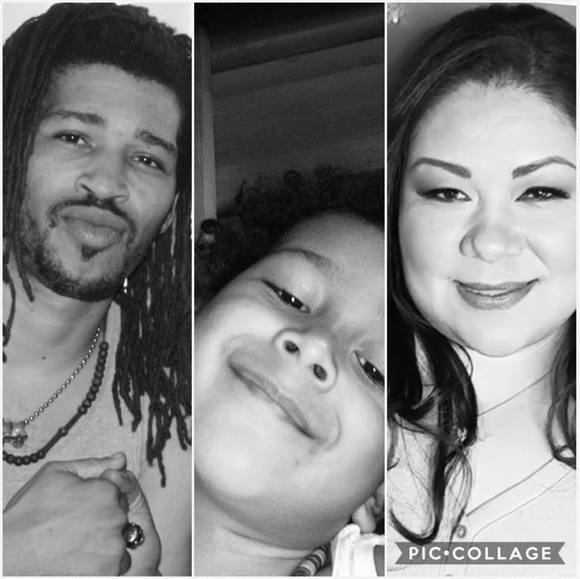 Profile Picture of Elsa Thomas (@chaviviana) on Poshmark