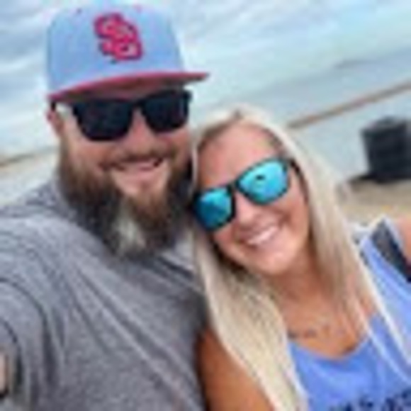 Profile Picture of Dustin Copeland (@dcopeland88) on Poshmark