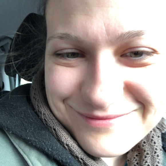 Profile Picture of Christina Fulga (@cfulga815) on Poshmark