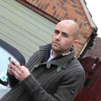 Profile Picture of Adam Sawyer (@adambehundagund) on Twitter