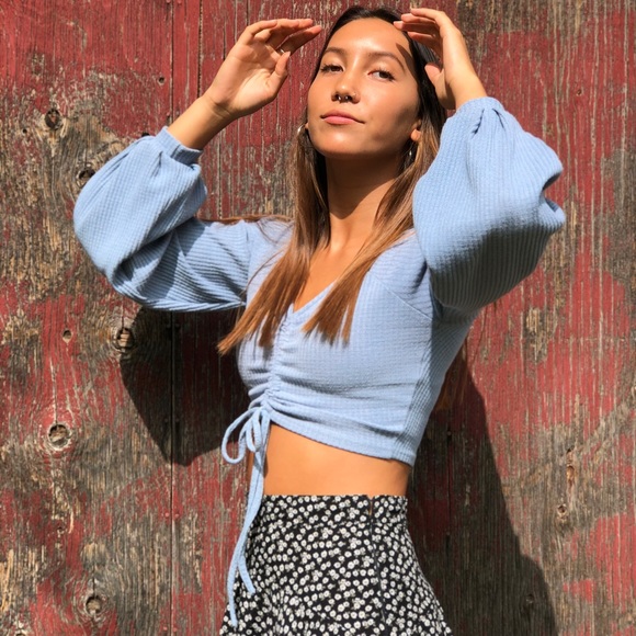 Profile Picture of Kiana Lasuik (@kianalas) on Poshmark