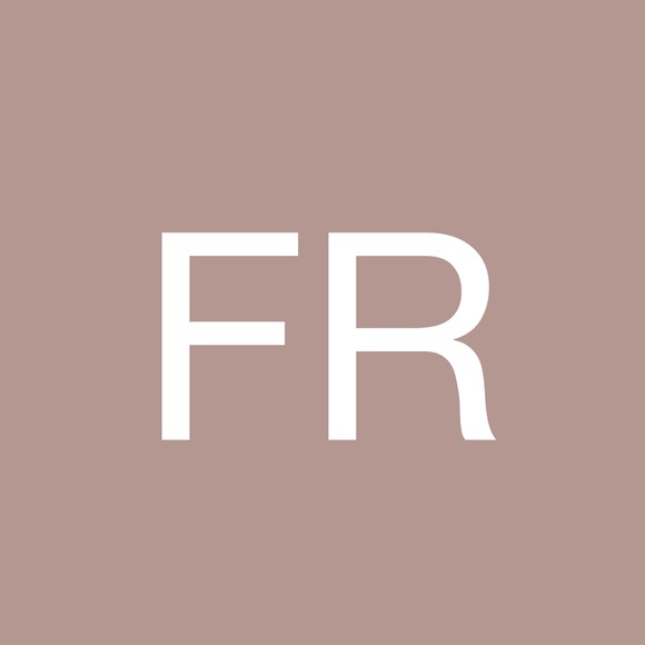 Profile Picture of Francesca Roefaro (@froefaro) on Poshmark