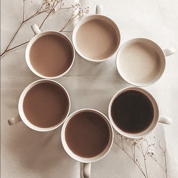 Profile Picture of Lucia Bobadilla (@lucia_bobadilla) on Poshmark