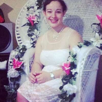 Nikki Oliva - Twitter Profile Picture of Nikki Oliva (@nicoleoliva3) on Twitter