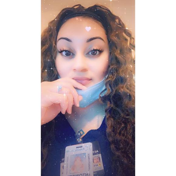 Profile Picture of Antoinette Siragusa (@a_siragusa) on Poshmark