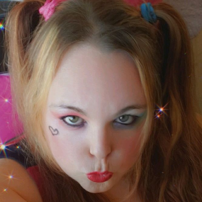 Profile Picture of Alison Bowen (@@alimbooboo) on Tiktok