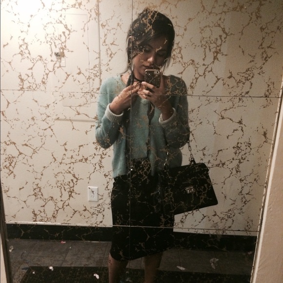 Profile Picture of Karla Coreno (@karlacoreno) on Poshmark