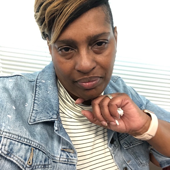 Profile Picture of Jolene Spaugh (@sahmir123) on Poshmark