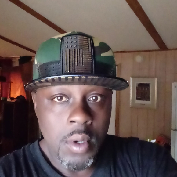 Profile Picture of Reggie Duncan (@reggie_duncan) on Poshmark