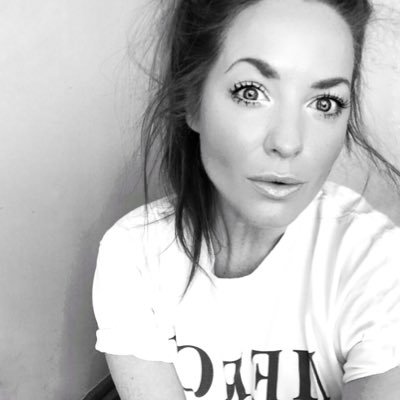 Profile Picture of Bex (@rebecca_iriss) on Twitter