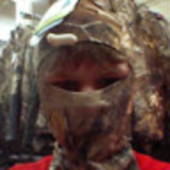 Profile Picture of Matthew Hooker (@matthewhooker) on Poshmark