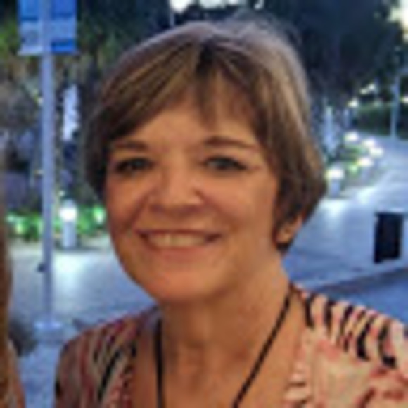 Profile Picture of Janine Poppa (@lovingsrq) on Poshmark
