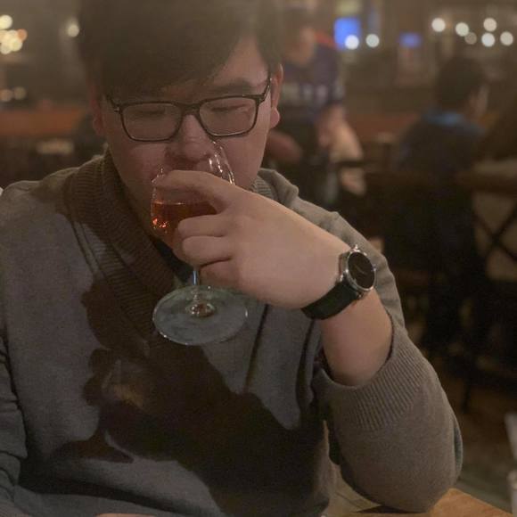 Profile Picture of Wayne Lin (@waynelin) on Poshmark
