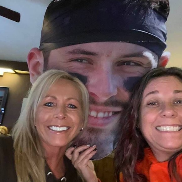 Profile Picture of Cora Hall (@corahall) on Poshmark