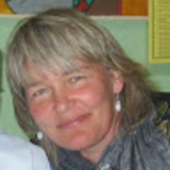 Profile Picture of Paula Byrne (@paulabyrne32) on Poshmark