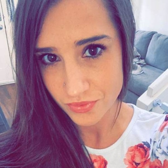 Profile Picture of Heather Huckfeldt (@heatherrain77) on Poshmark