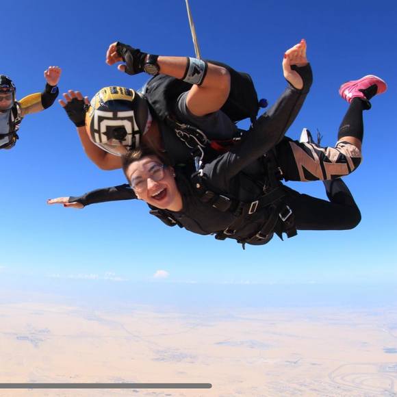 Profile Picture of Olivia Bardinelli (@bardinor) on Poshmark