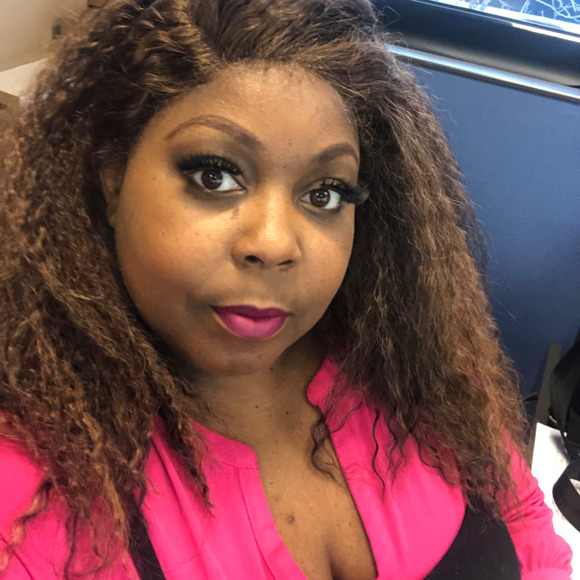 Profile Picture of Hope Warnett (@badbluehope) on Poshmark