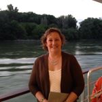 Profile Picture of Renee Enos (@reneejenos1) on Instagram