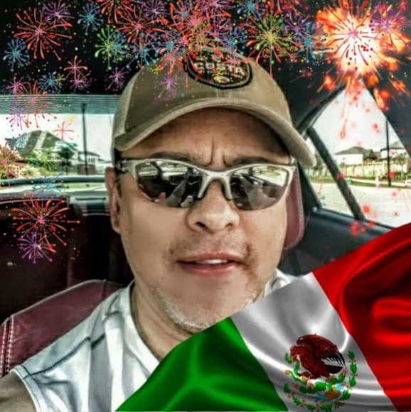 Profile Picture of Daniel jesus Posadas garcia (@danyboy6193) on Poshmark