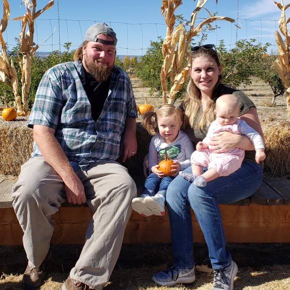 Profile Picture of Anna Walworth (@annawalworth) on Poshmark