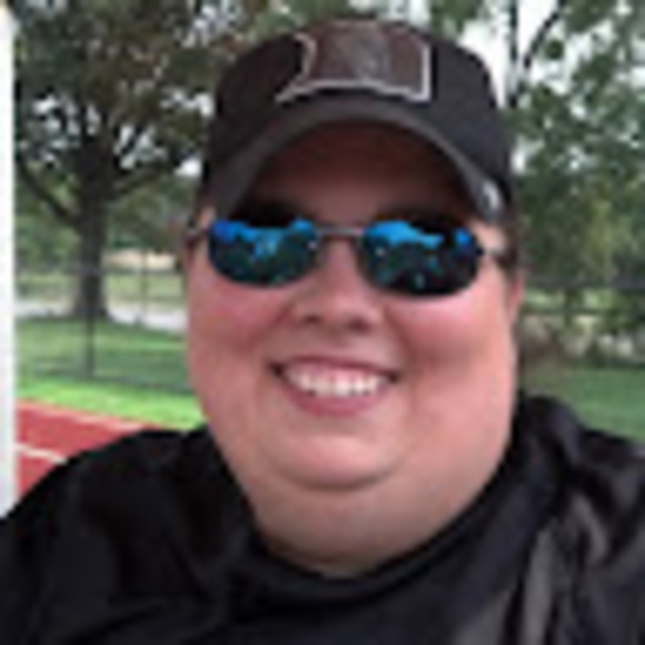 Profile Picture of Kelly Slaboda (@kslaboda) on Poshmark