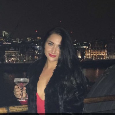 Profile Picture of Lucia Knight (@LuciaKnightX) on Twitter