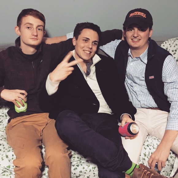 Profile Picture of Robert Burd (@burdman1596) on Poshmark