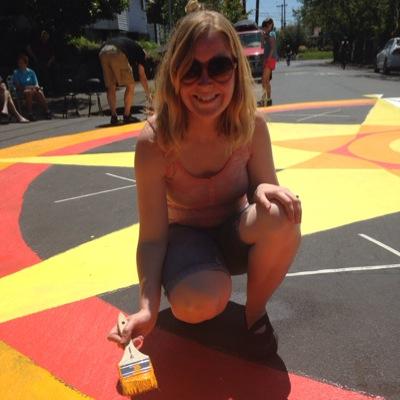 Profile Picture of Adrianne Schaeferon Twitter
