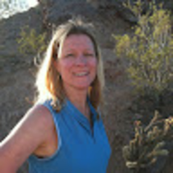 Profile Picture of Mary beth Coffman (@mbcoffmakk) on Poshmark