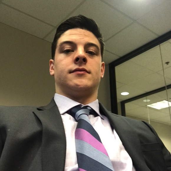 Profile Picture of Kyle Mercer (@kylemercer) on Poshmark