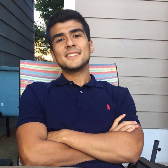 Profile Picture of Branco Perex (@brancoperez) on Poshmark