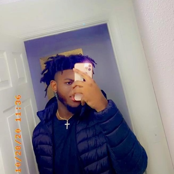 Profile Picture of Hosea Hill (@hoseahillii) on Poshmark