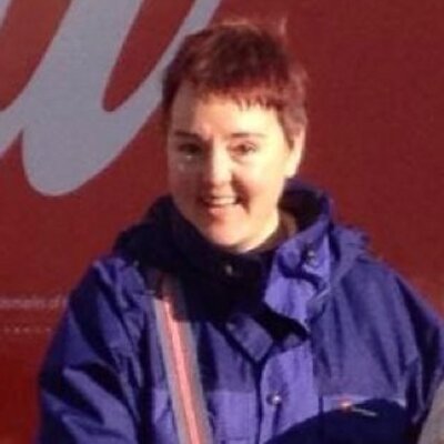 Profile Picture of Amanda Coffill (@Flowerpoppetchi) on Twitter