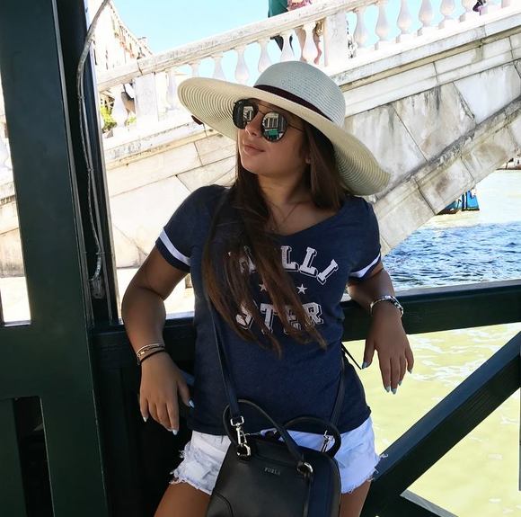 Profile Picture of Sasha Kassouf (@sachakassouf) on Poshmark