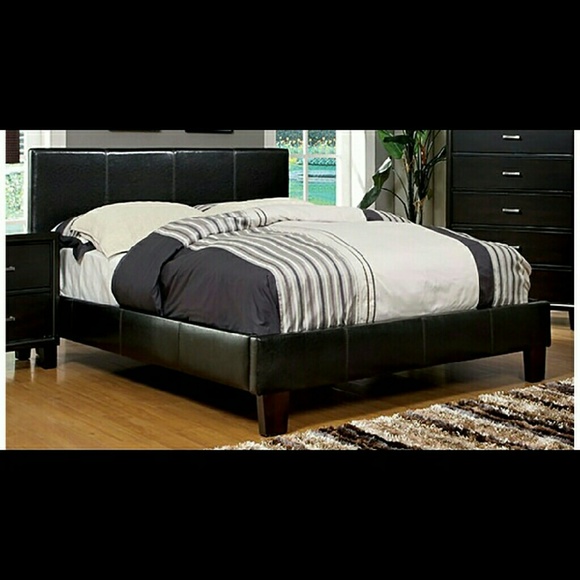 Profile Picture of Joey Khoury (@jofurniture) on Poshmark