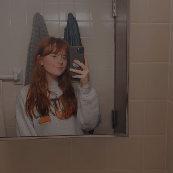 Profile Picture of Kurstyn Hardin (@kurstyn_hardin) on Poshmark