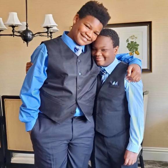 Profile Picture of Lorena Williams (@lorenawillia902) on Poshmark