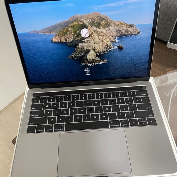 Profile Picture of Taranjit Singh (@taranjits) on Poshmark