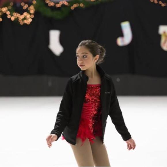 Profile Picture of Monica Luis (@monicaluisd) on Poshmark