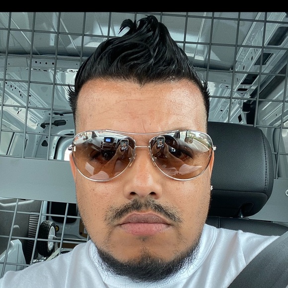 Profile Picture of Jorge Centeno (@joc123456) on Poshmark