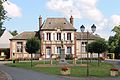 Profile Picture of Bourgeauvilleon Wikipedia