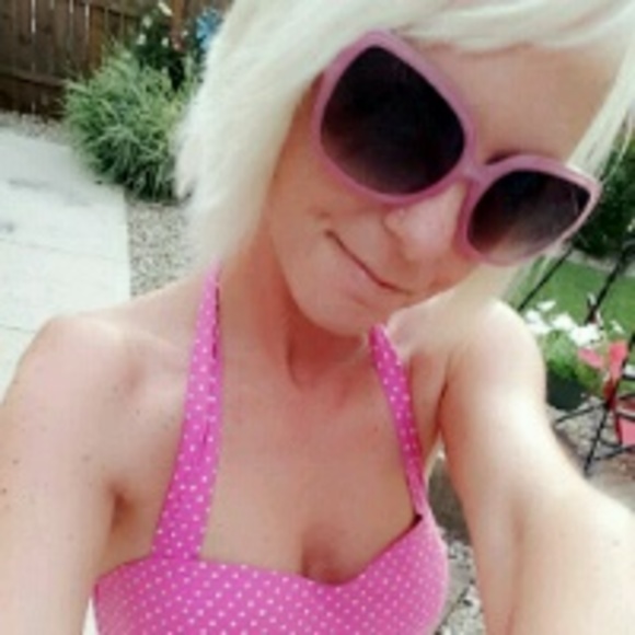 Profile Picture of Tammy Dunbar shepherd (@btngs04) on Poshmark